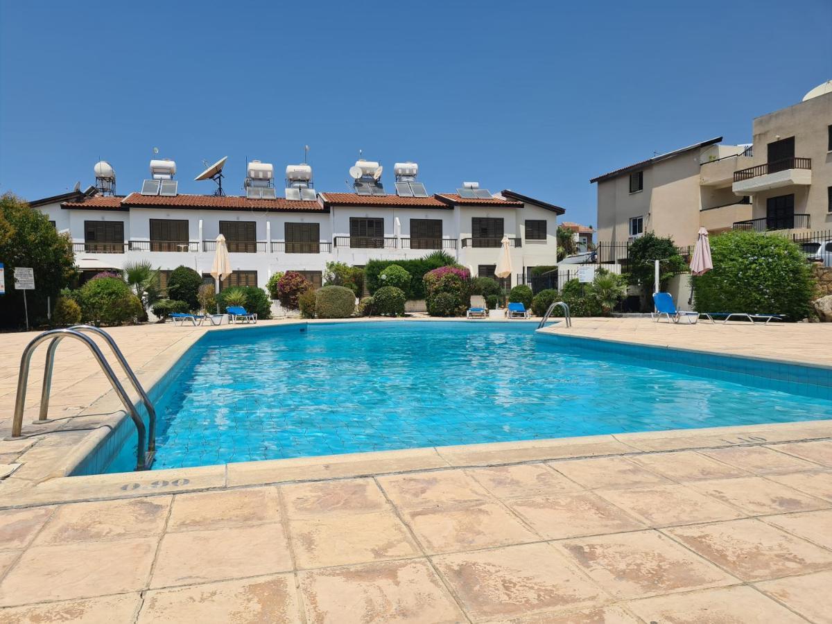 Natalia'S Townhouse, Margarita Gardens 003 Villa Paphos Exterior foto