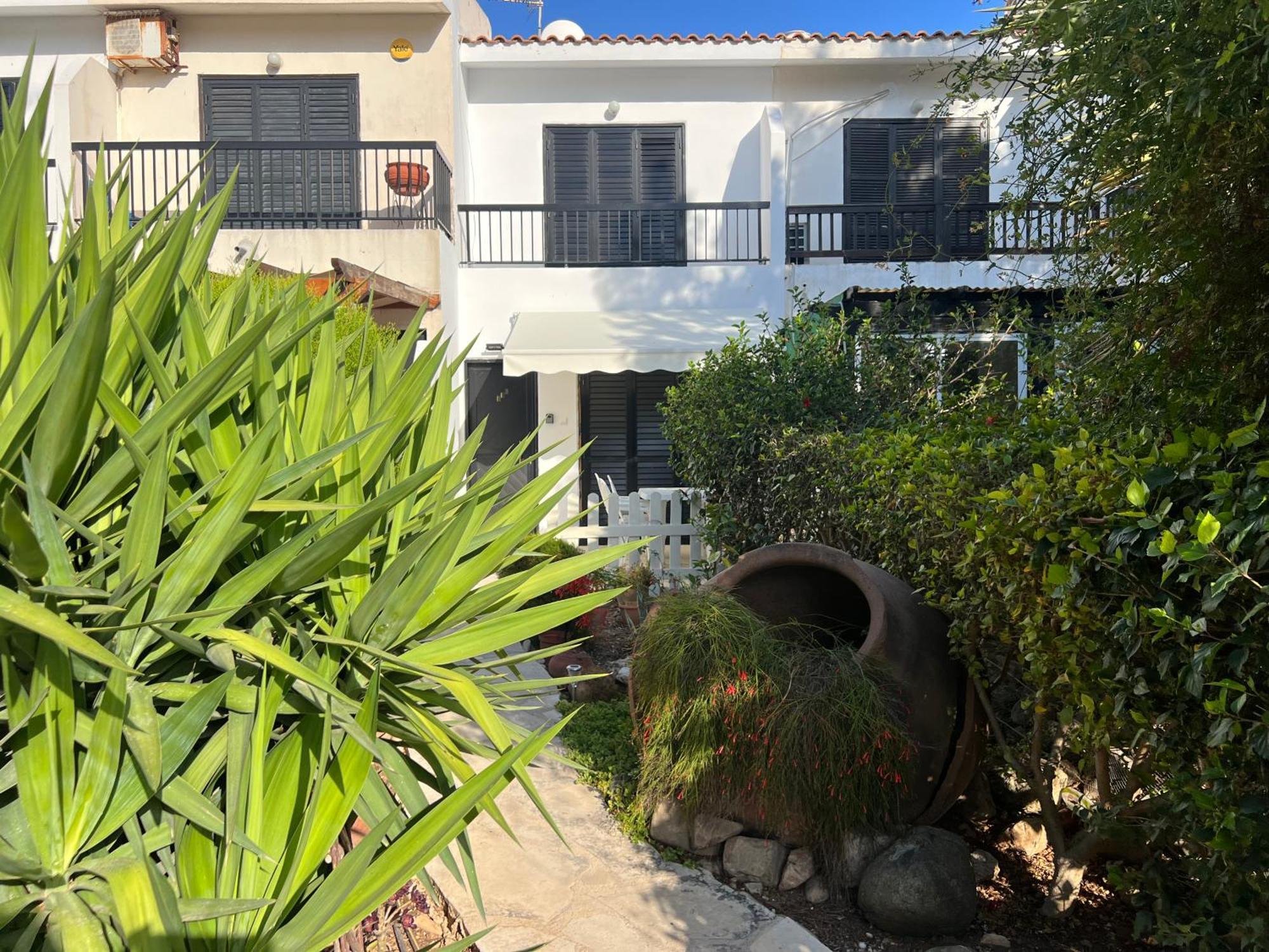Natalia'S Townhouse, Margarita Gardens 003 Villa Paphos Exterior foto